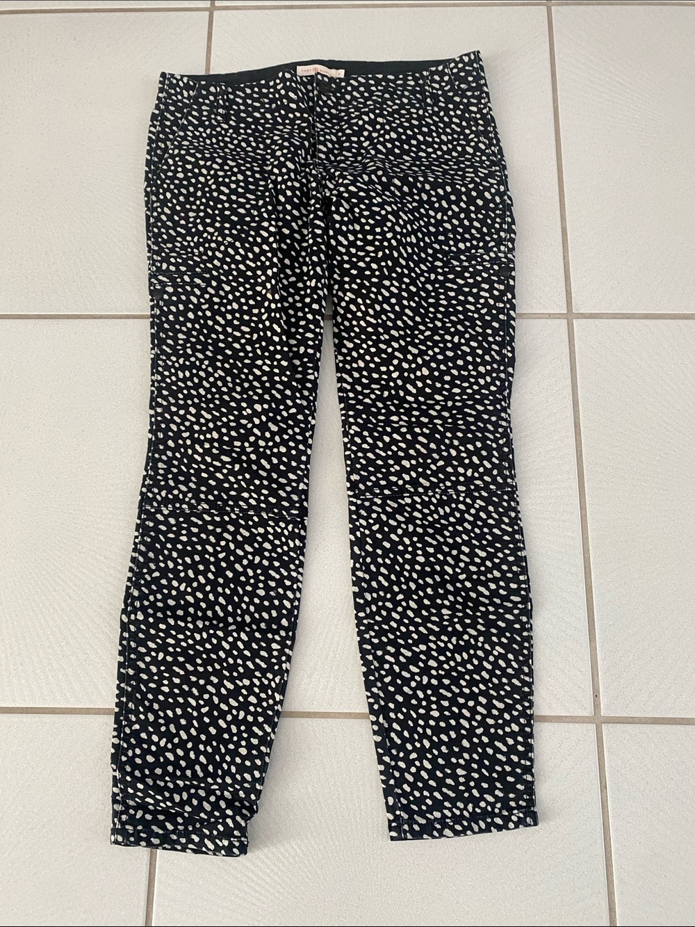 Tory Burch Walker jeans Black and White Speckle  pony Print stretch ankle 31